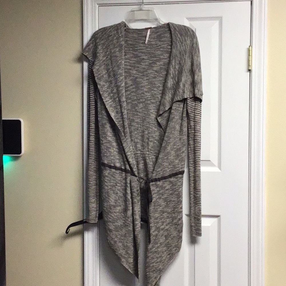 NWT FREE PEOPLE salt and Pepper sweater